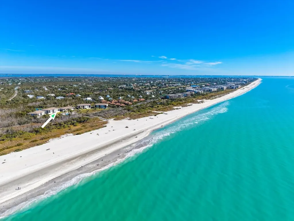 1919 Olde Middle Gulf Drive Sanibel FL 33957