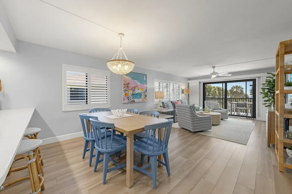 1919 Olde Middle Gulf Drive Sanibel FL 33957