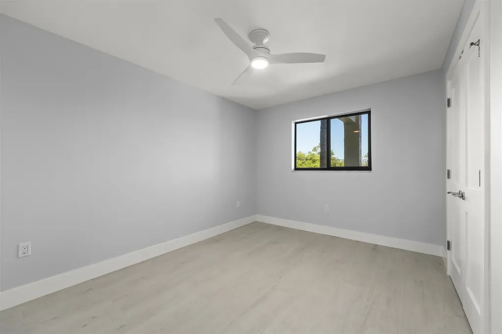 671 E Gulf Drive Sanibel FL 33957
