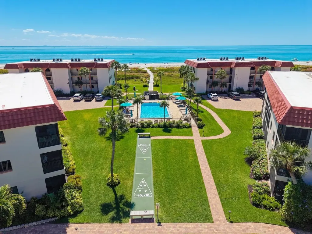 671 E Gulf Drive Sanibel FL 33957