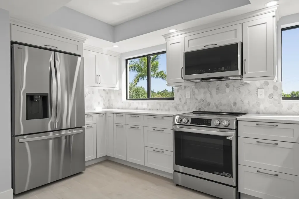 671 E Gulf Drive Sanibel FL 33957