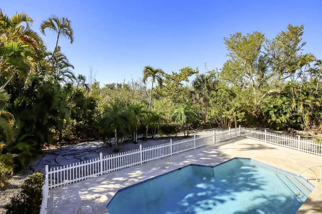 Sanibel FL 33957