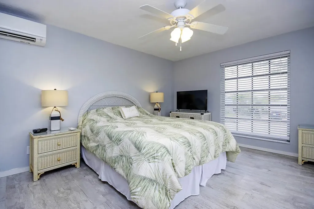 Sanibel FL 33957
