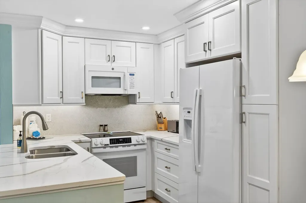 845 E Gulf Drive Sanibel FL 33957