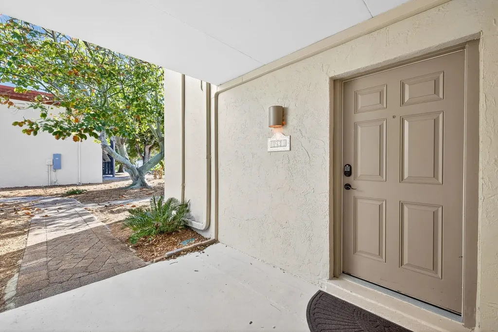 845 E Gulf Drive Sanibel FL 33957