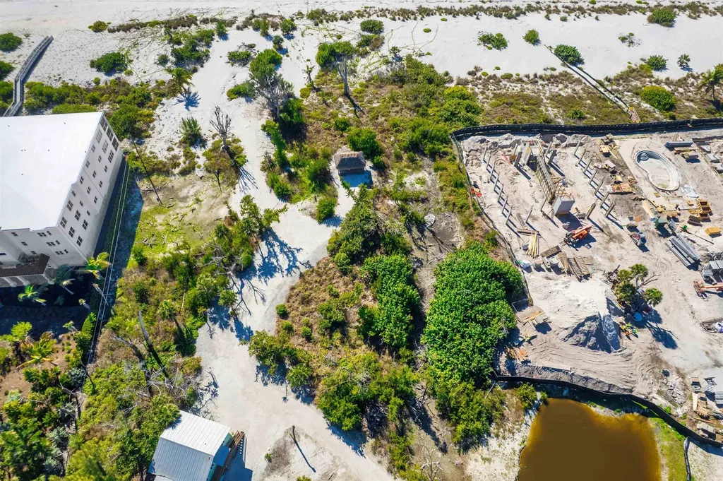 2605 W Gulf Drive Sanibel FL 33957-0000