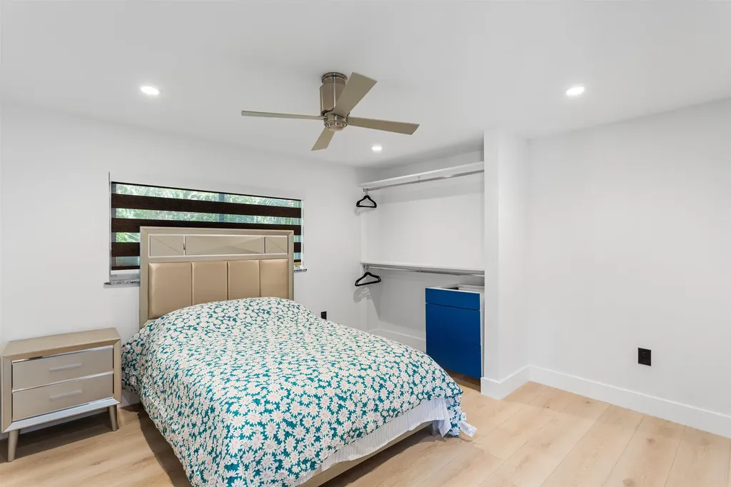 240 Southwinds Drive Sanibel FL 33957