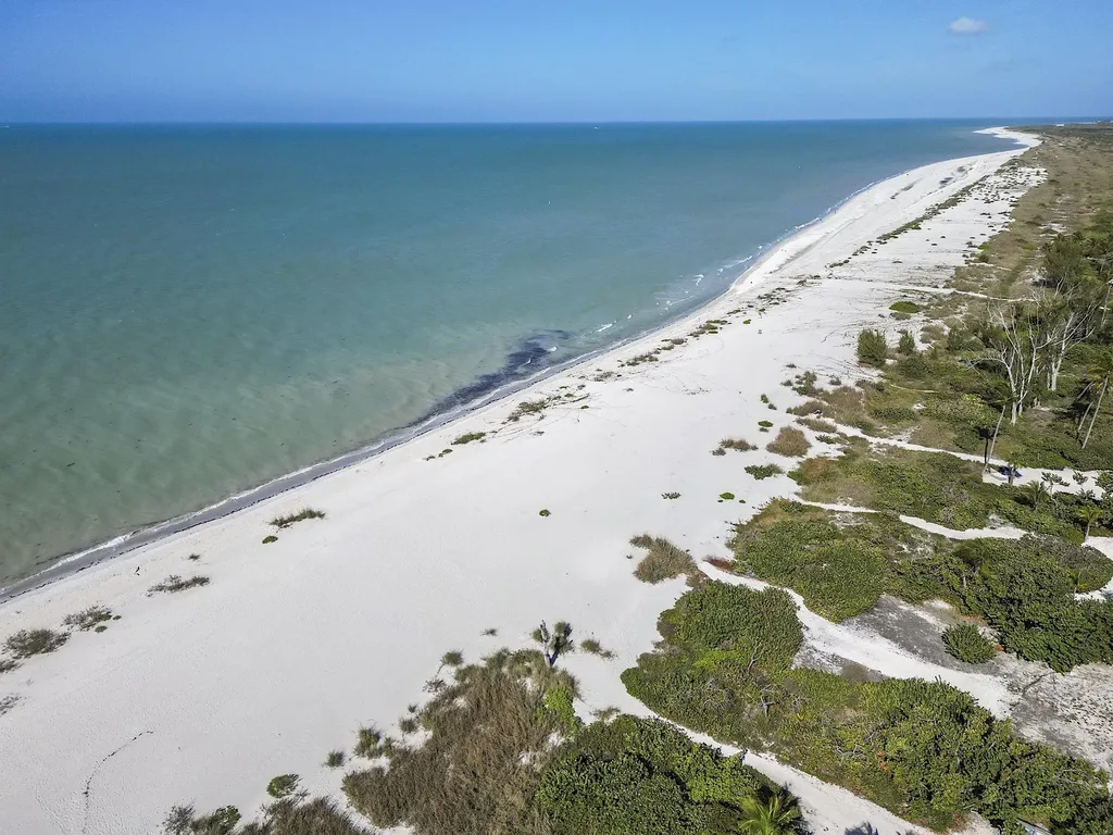 1016 Fish Crow Road Sanibel FL 33957