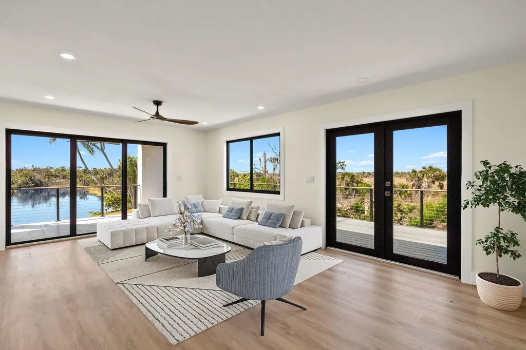 3702 Coquina Drive Sanibel FL 33957