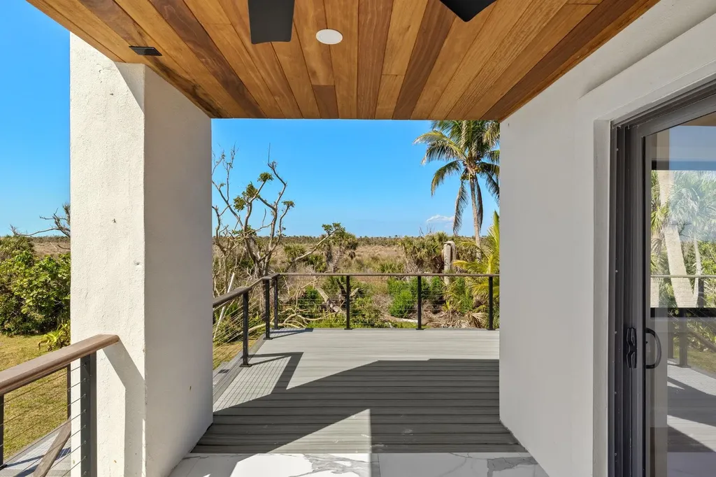 3702 Coquina Drive Sanibel FL 33957