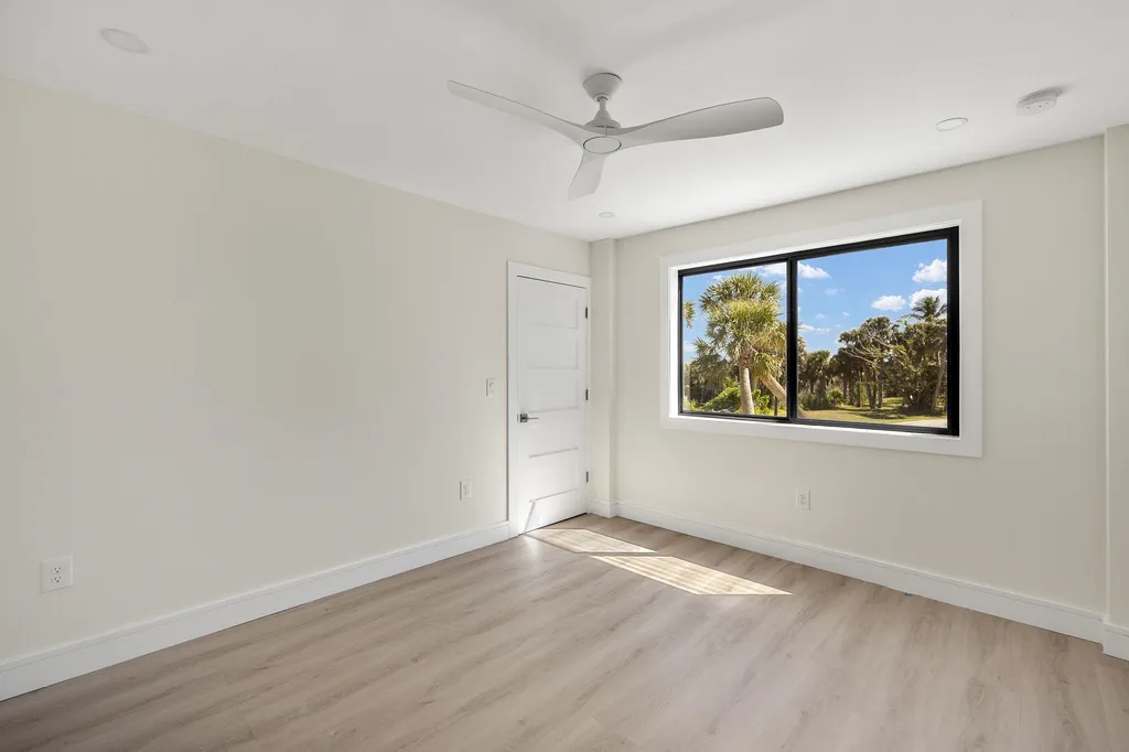 3702 Coquina Drive Sanibel FL 33957