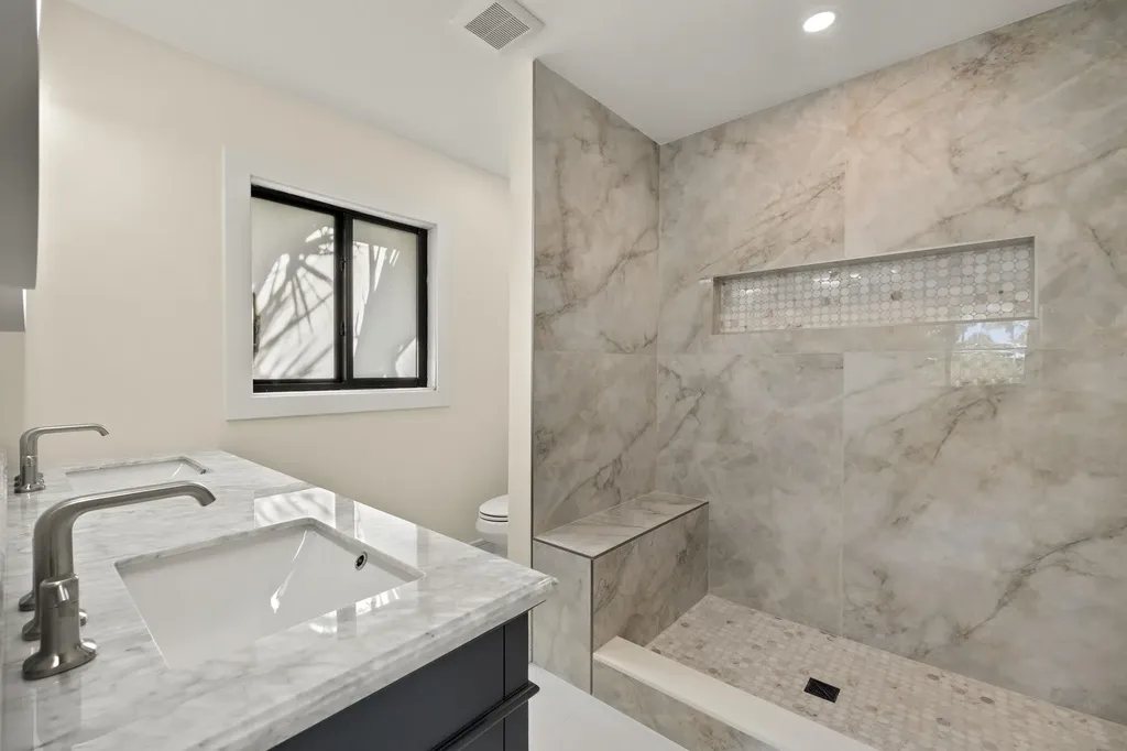 3702 Coquina Drive Sanibel FL 33957