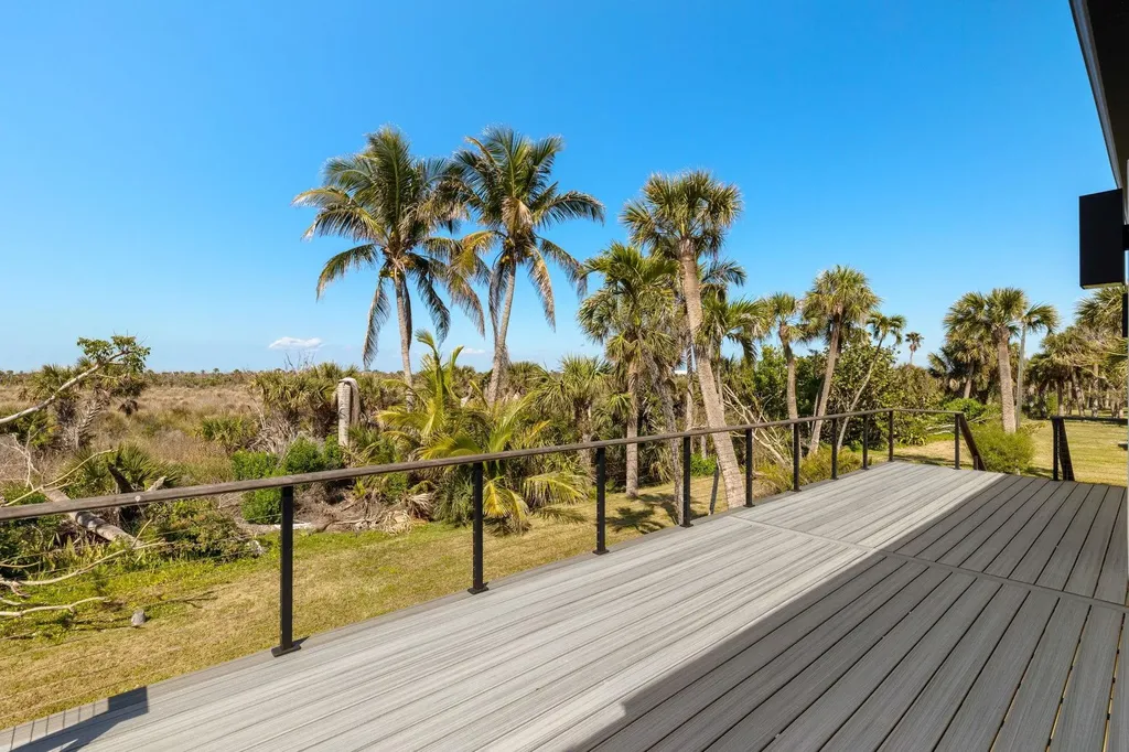 3702 Coquina Drive Sanibel FL 33957