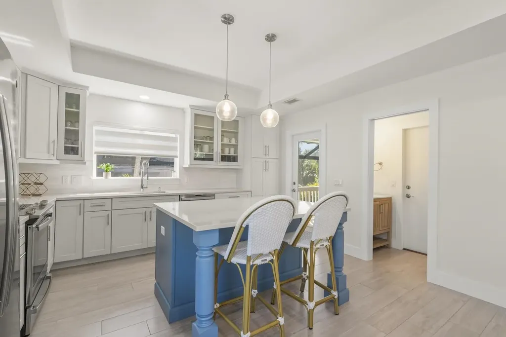 3708 Agate Court Sanibel FL 33957