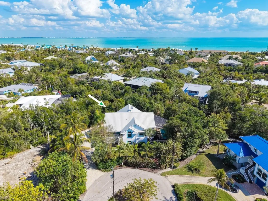 1089 Skiff Place Sanibel FL 33957