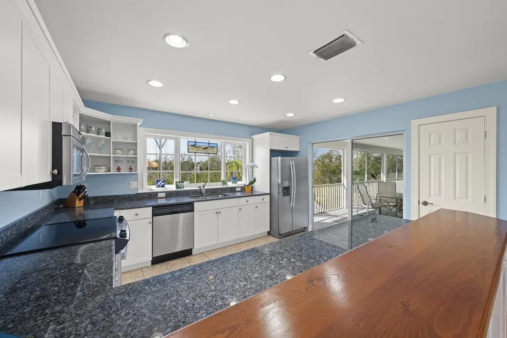 4534 Bowen Bayou Road Sanibel FL 33957