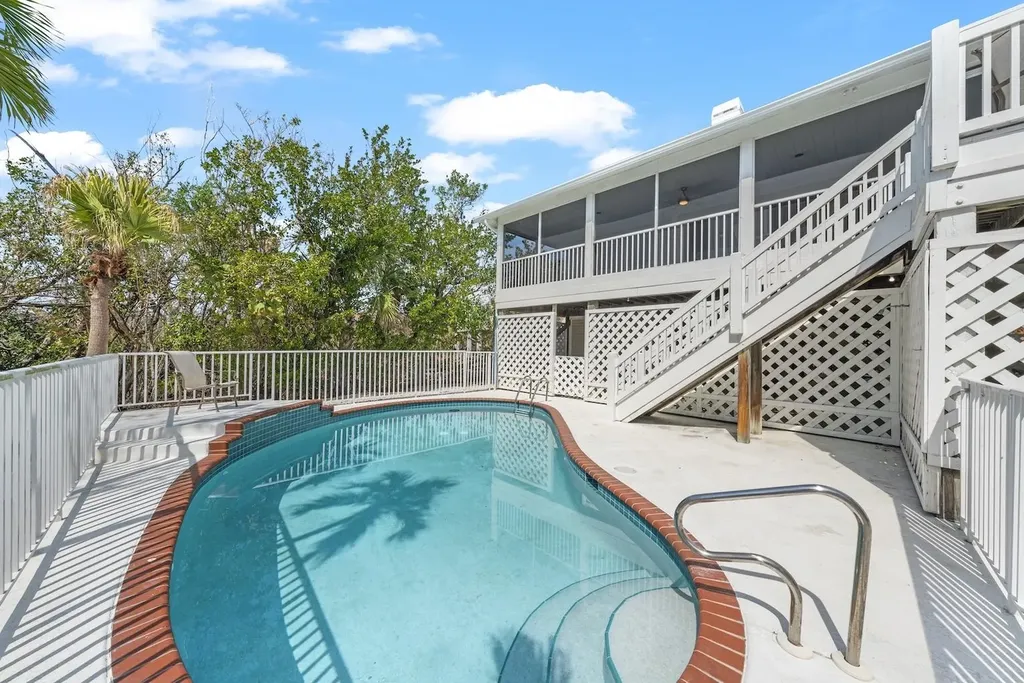4534 Bowen Bayou Road Sanibel FL 33957