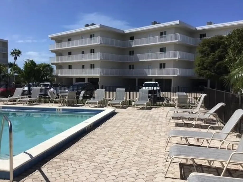 610 Donax Street Sanibel FL 33957