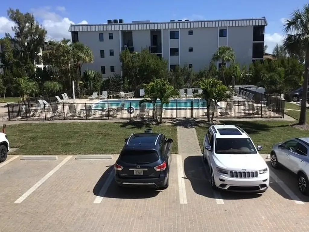 610 Donax Street Sanibel FL 33957