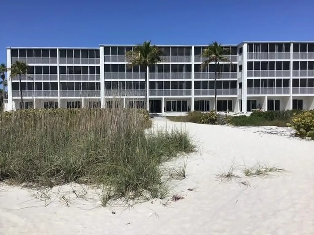 610 Donax Street Sanibel FL 33957