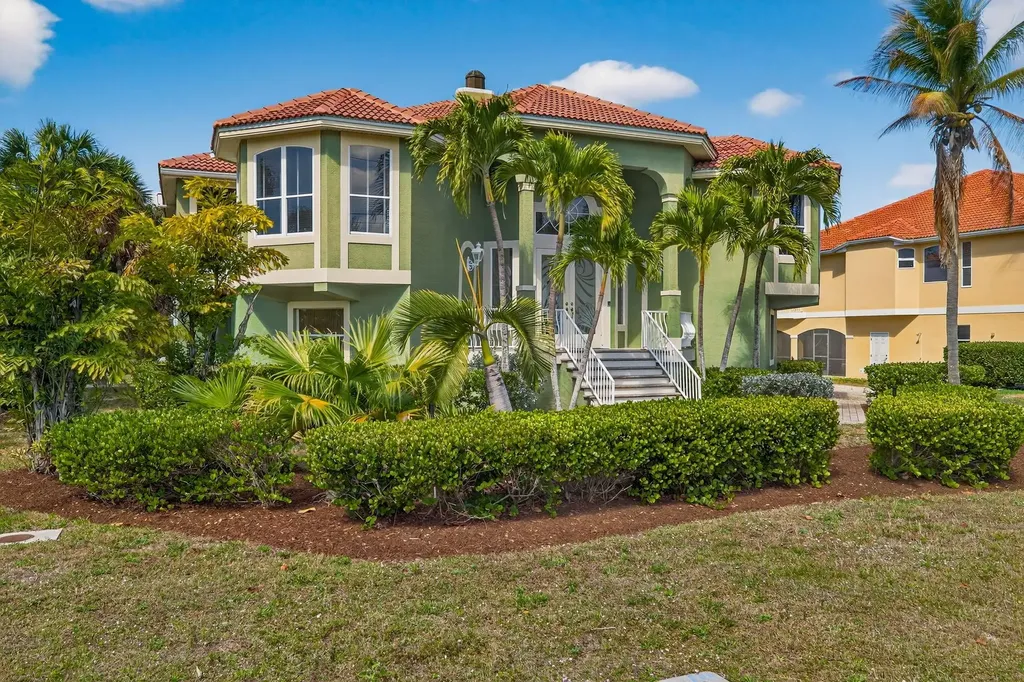 779 Pyrula Avenue Sanibel FL 33957