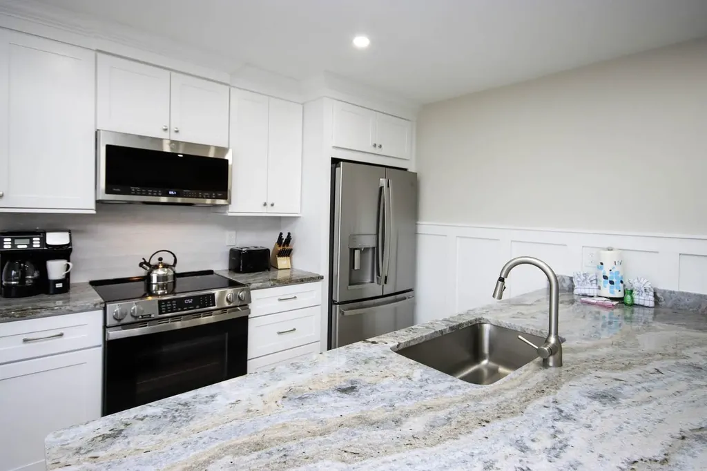 827 E Gulf Drive Sanibel FL 33957