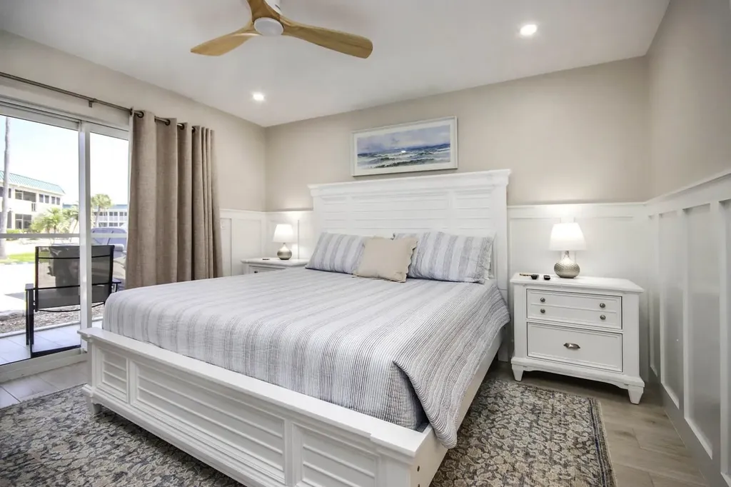 827 E Gulf Drive Sanibel FL 33957