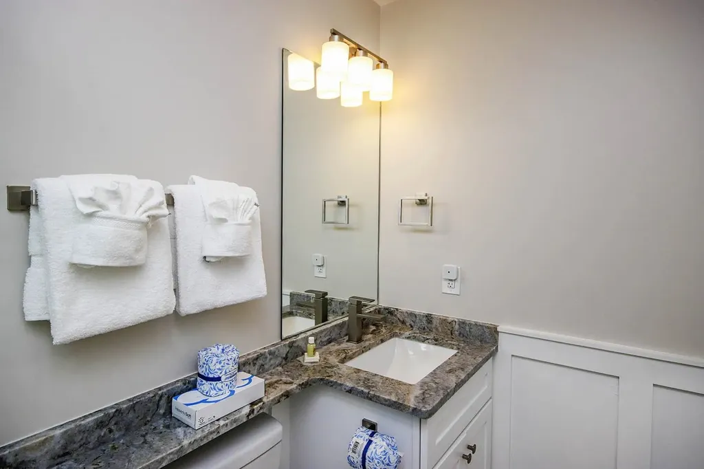 827 E Gulf Drive Sanibel FL 33957