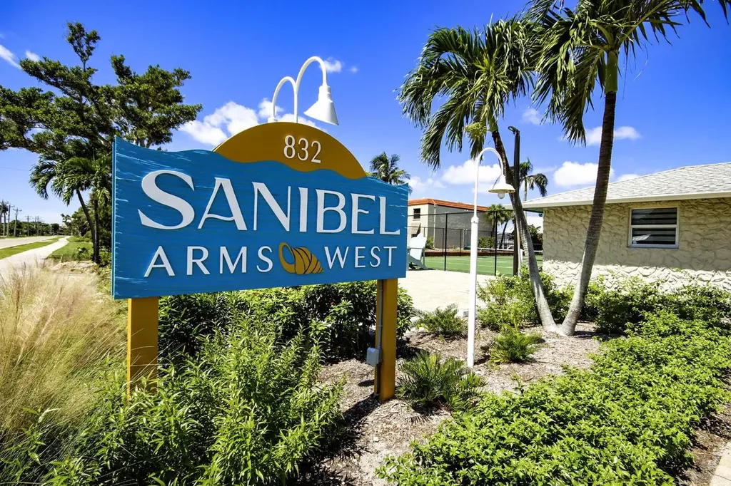 827 E Gulf Drive Sanibel FL 33957