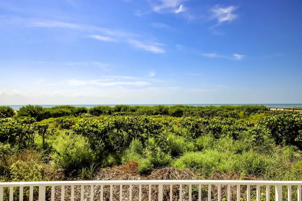 827 E Gulf Drive Sanibel FL 33957