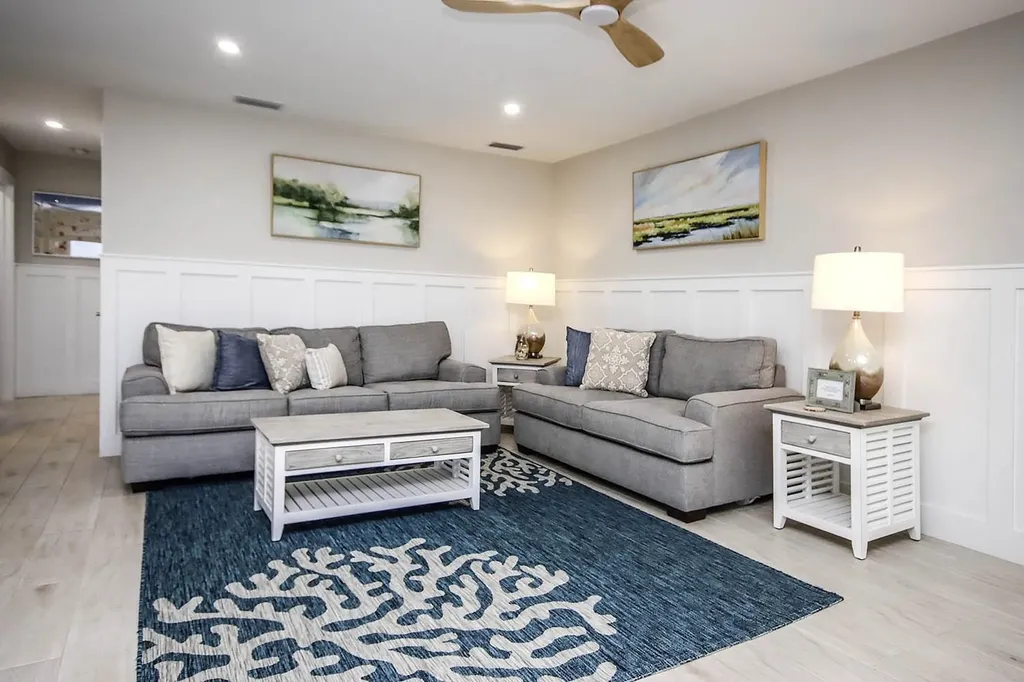 827 E Gulf Drive Sanibel FL 33957