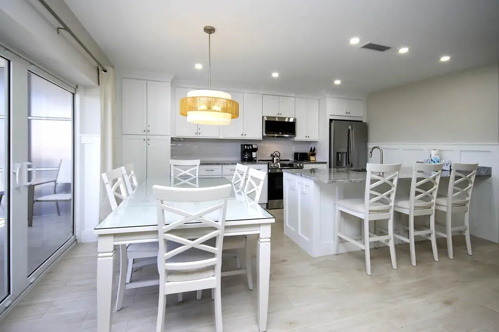 827 E Gulf Drive Sanibel FL 33957