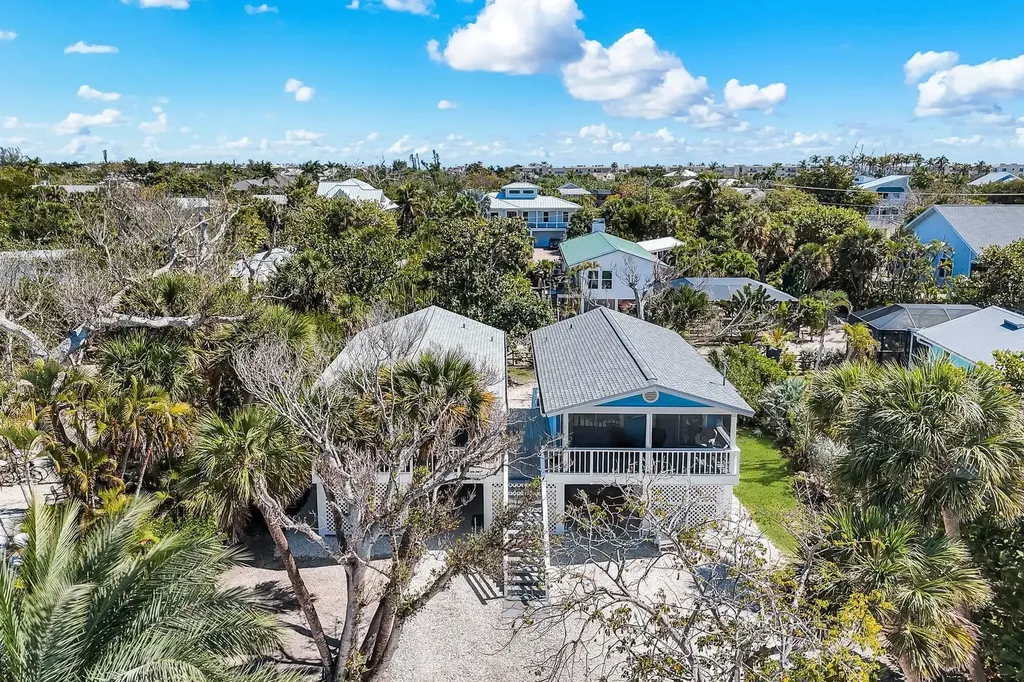 746 Cardium Street Sanibel FL 33957
