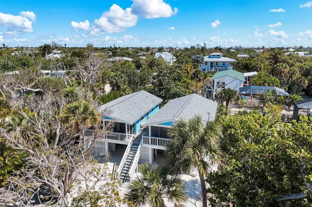 746 Cardium Street Sanibel FL 33957