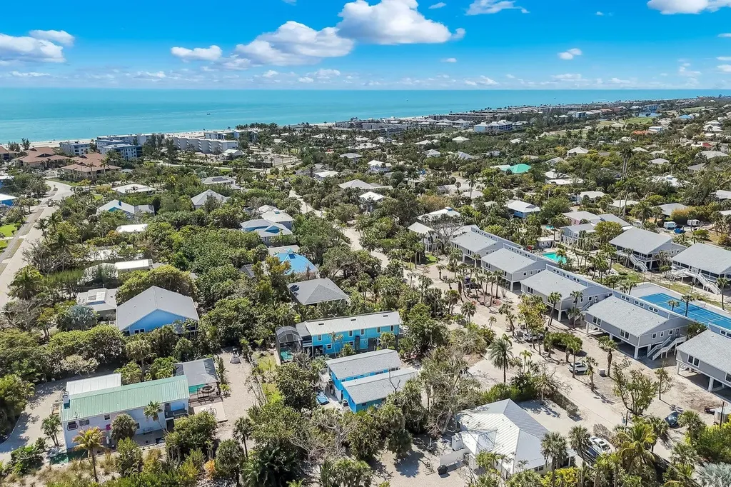 746 Cardium Street Sanibel FL 33957