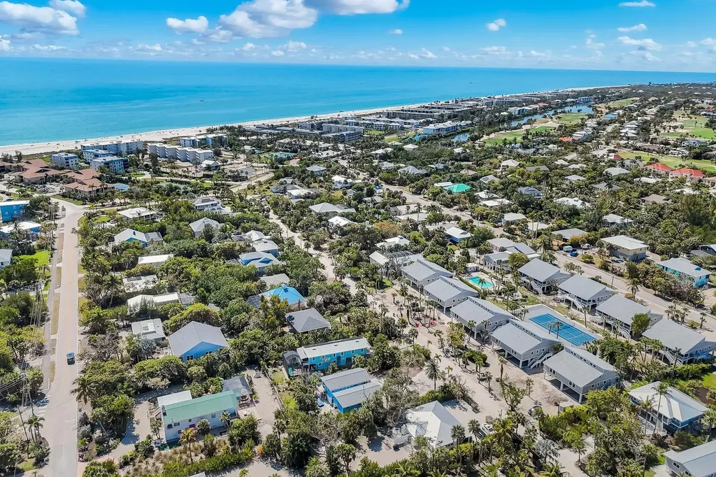 746 Cardium Street Sanibel FL 33957