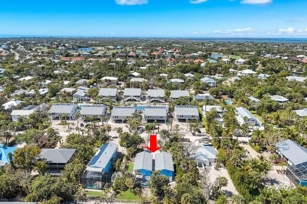 746 Cardium Street Sanibel FL 33957