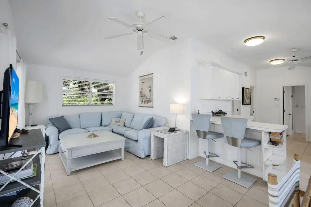 746 Cardium Street Sanibel FL 33957