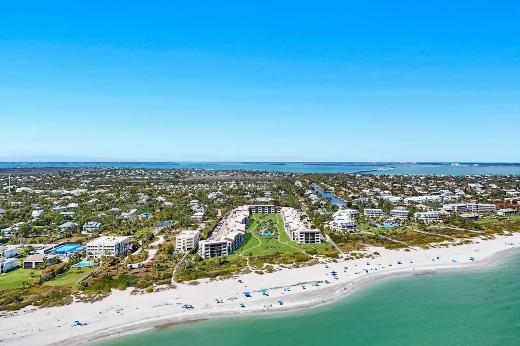 979 E Gulf Drive Sanibel FL 33957