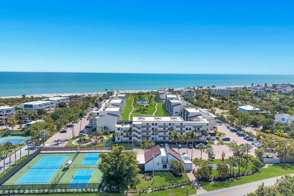979 E Gulf Drive Sanibel FL 33957