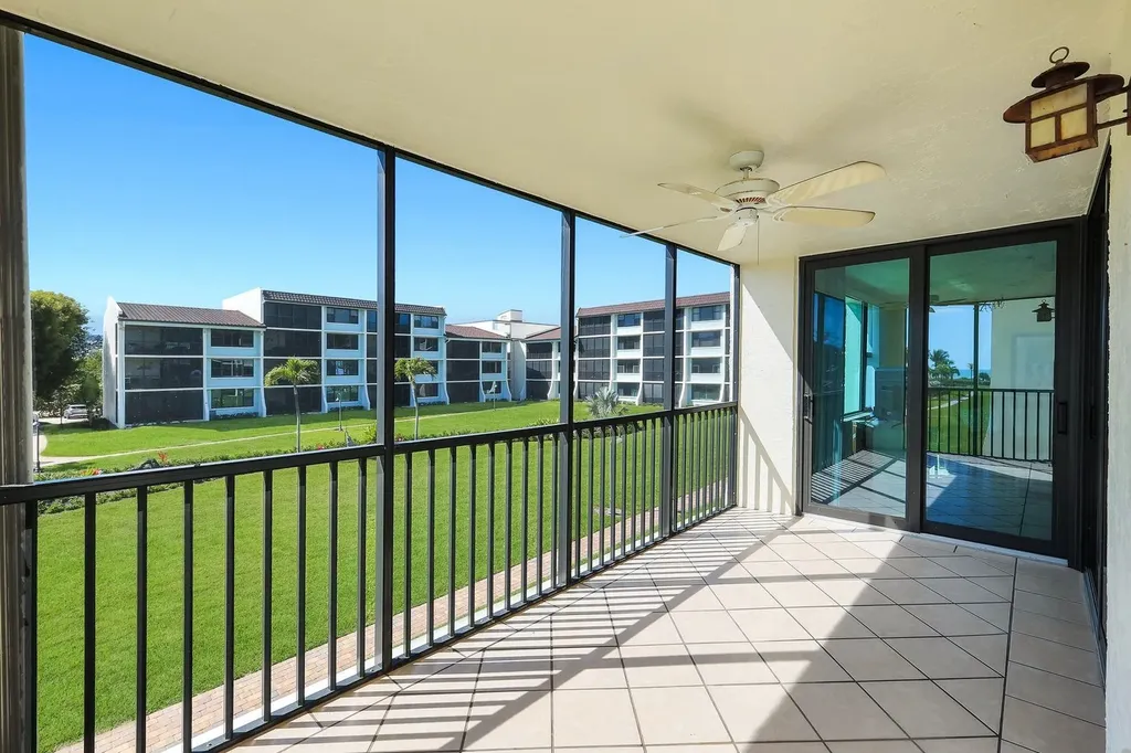 979 E Gulf Drive Sanibel FL 33957