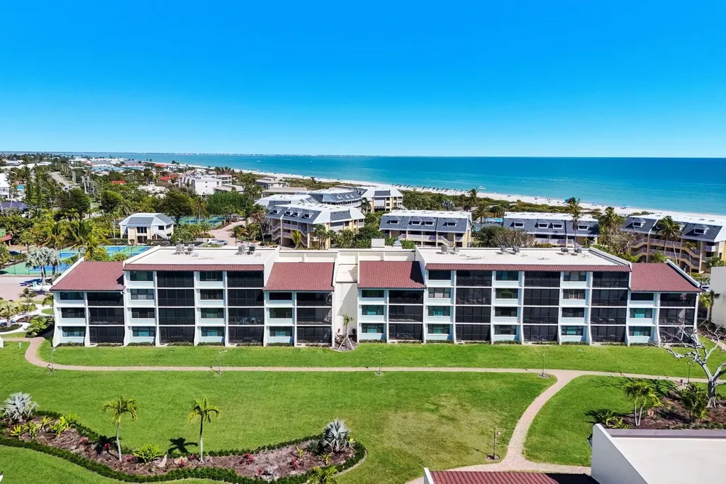 979 E Gulf Drive Sanibel FL 33957