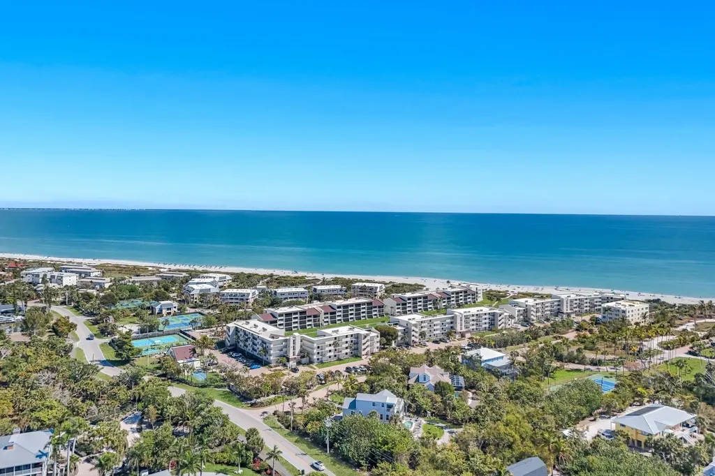 979 E Gulf Drive Sanibel FL 33957