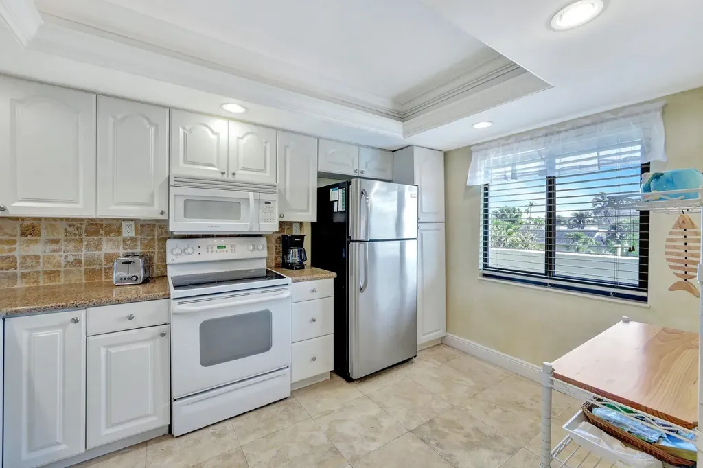 979 E Gulf Drive Sanibel FL 33957