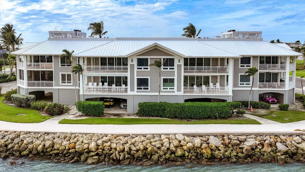 1253 S Seas Plantation Road Captiva FL 33924