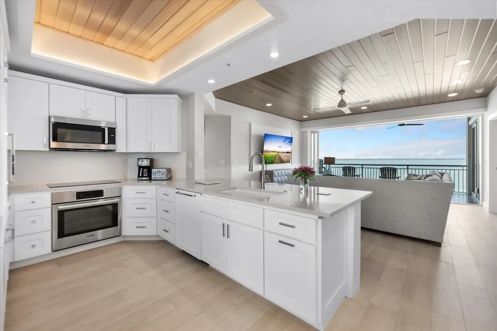 1253 S Seas Plantation Road Captiva FL 33924