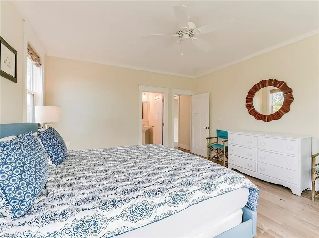 1550 Centre Street Sanibel FL 33957
