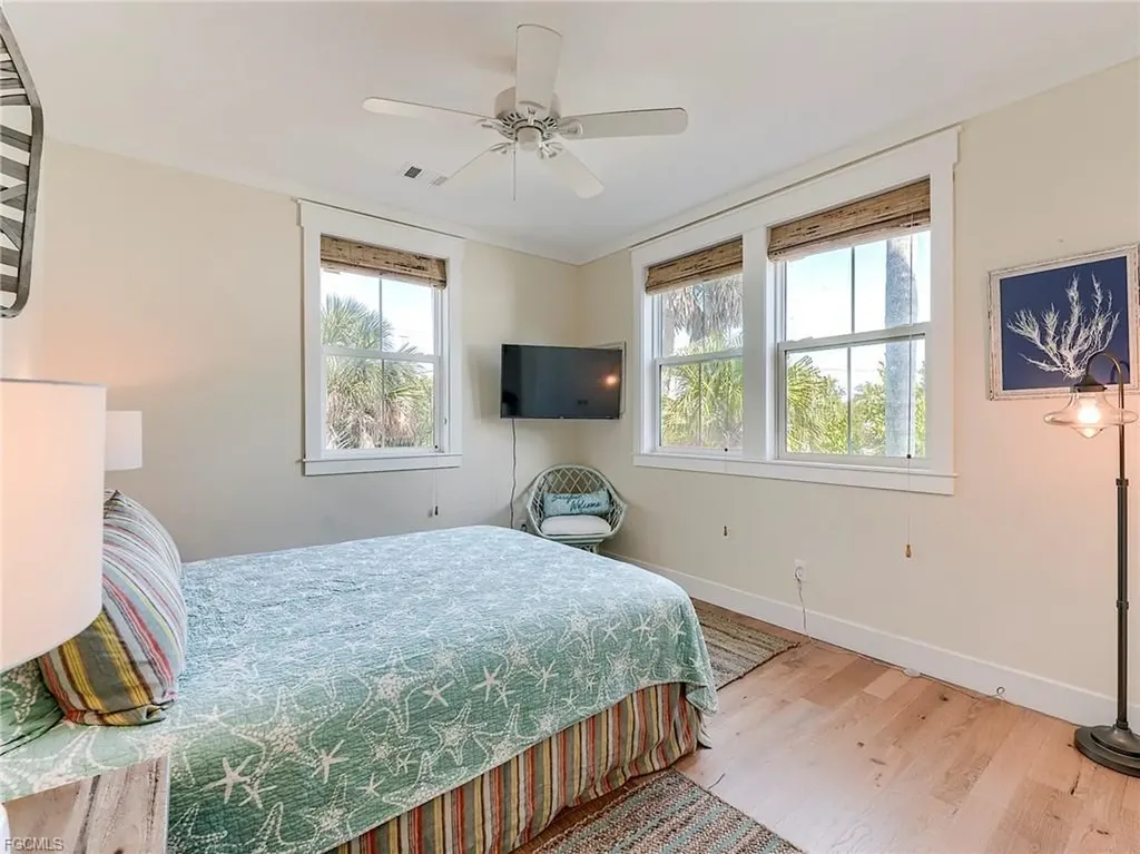 1550 Centre Street Sanibel FL 33957