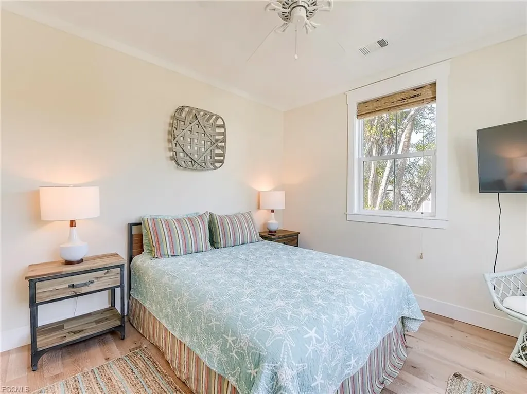 1550 Centre Street Sanibel FL 33957