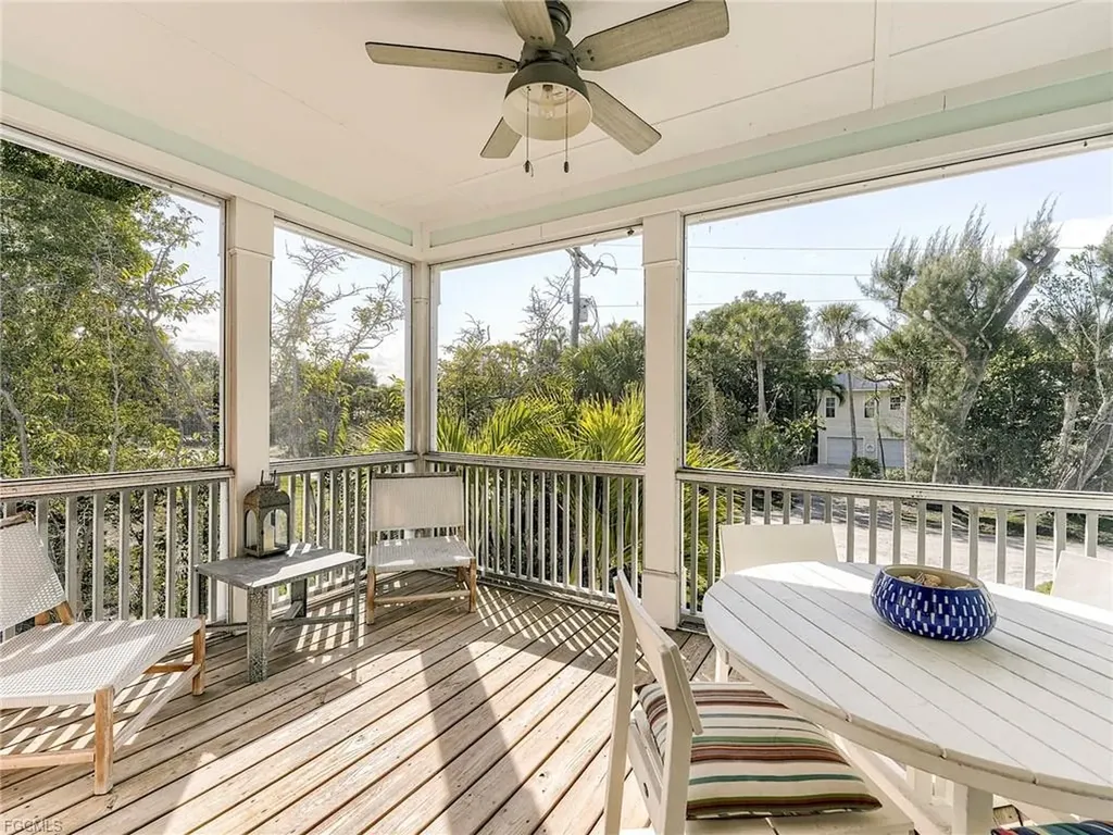 1550 Centre Street Sanibel FL 33957